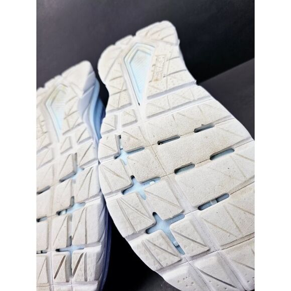 Hoka Women 9.5 Comfy footwear - Picture 7 of 11